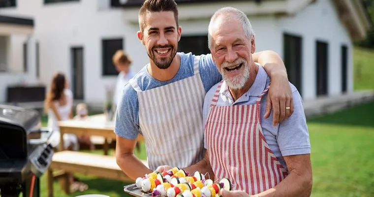What to Serve Seniors at a Cookout