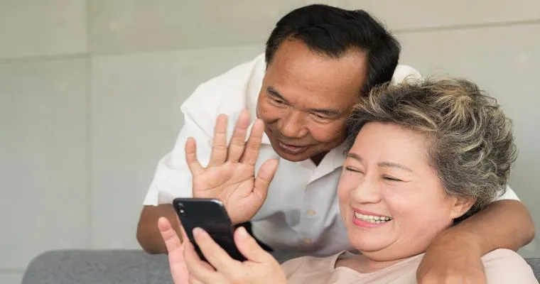 6 Tips for Long-Distance Caregivers