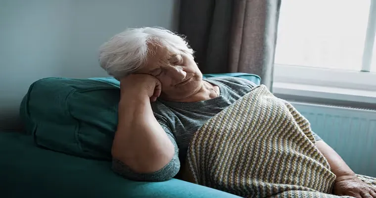 How long can elderly mum stay alive without eating and just sleeping all the time? She has COPD and dementia.