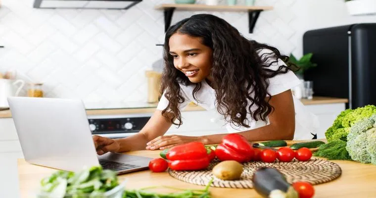 What or how can I get my husband to eat?